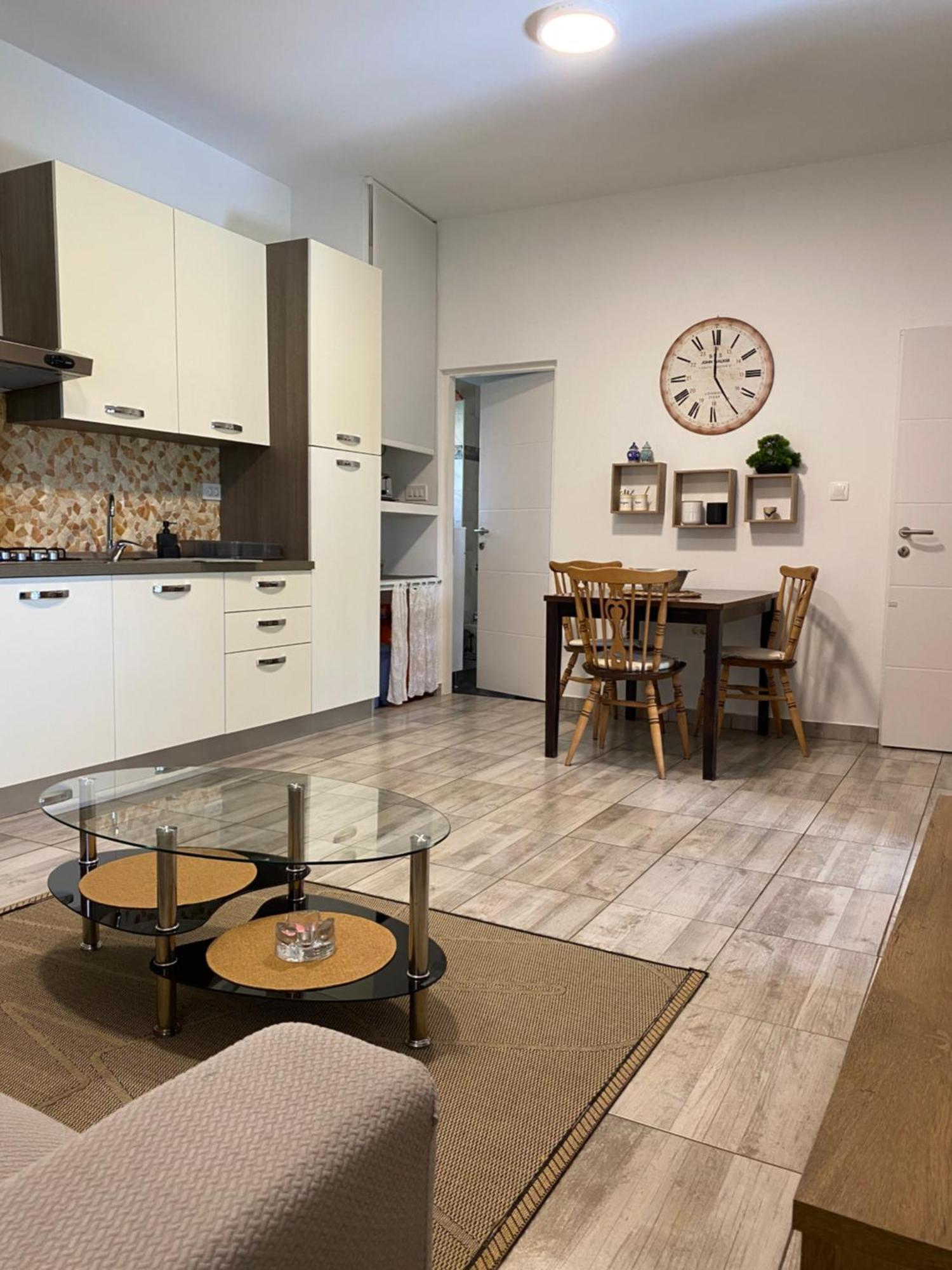 Apartman "Almond House 2" プーラ エクステリア 写真